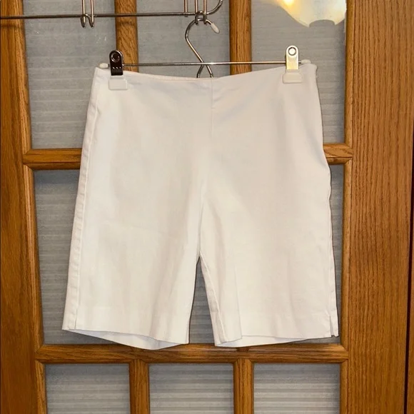 EUC Boston Proper Classic White Shorts - Picture 1 of 4
